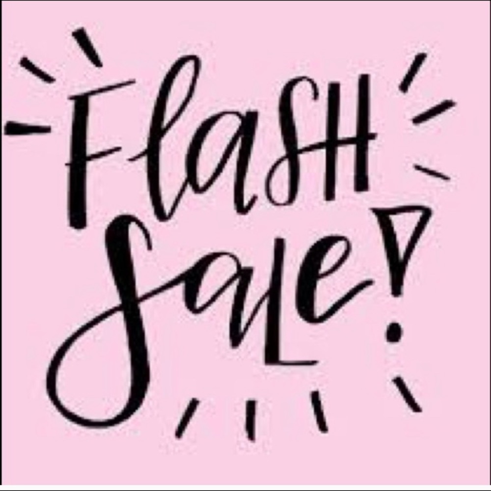🚨FLASH SALE ON ITEMS WITH 🚨